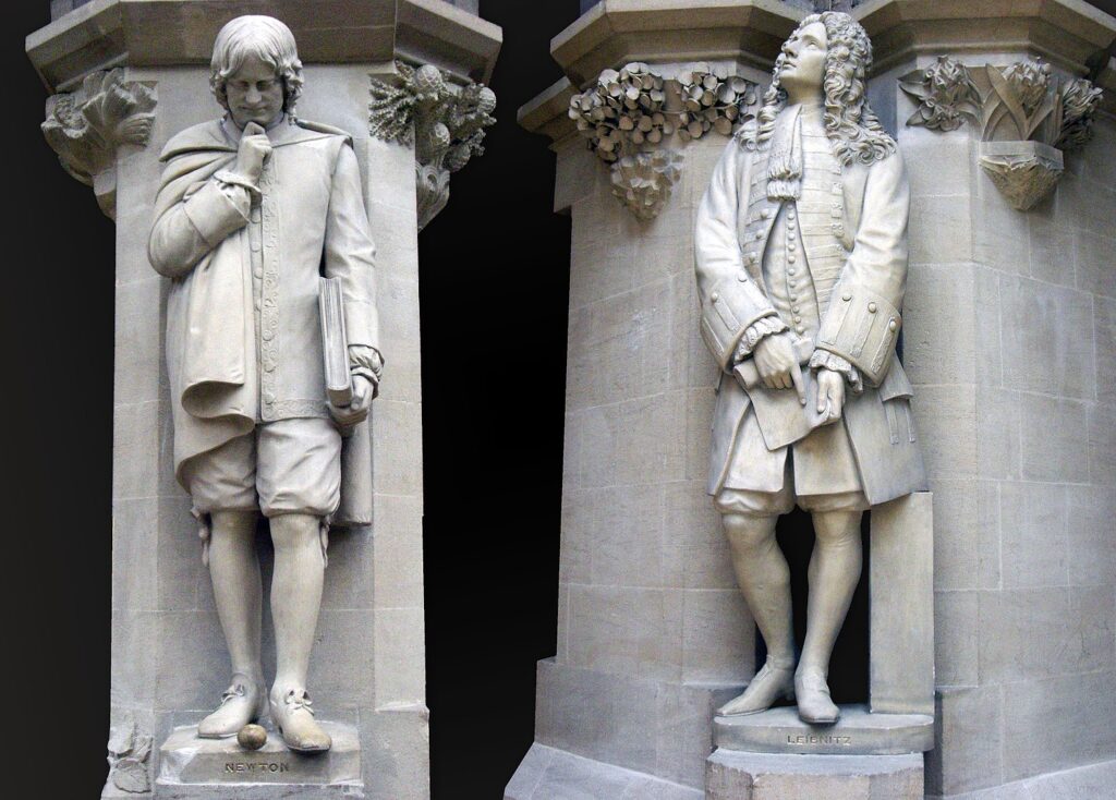 Statues of Newton and Leibniz from Oxford University's Museum of National History.